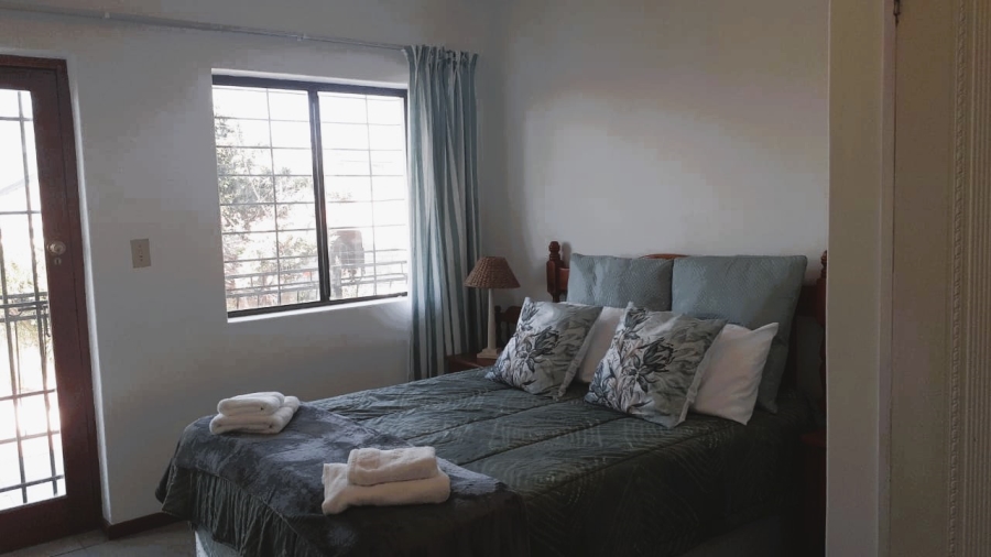 To Let 2 Bedroom Property for Rent in Country Club Western Cape